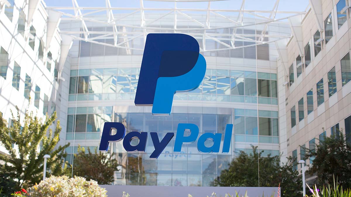 PayPal прекращает переводы внутри России