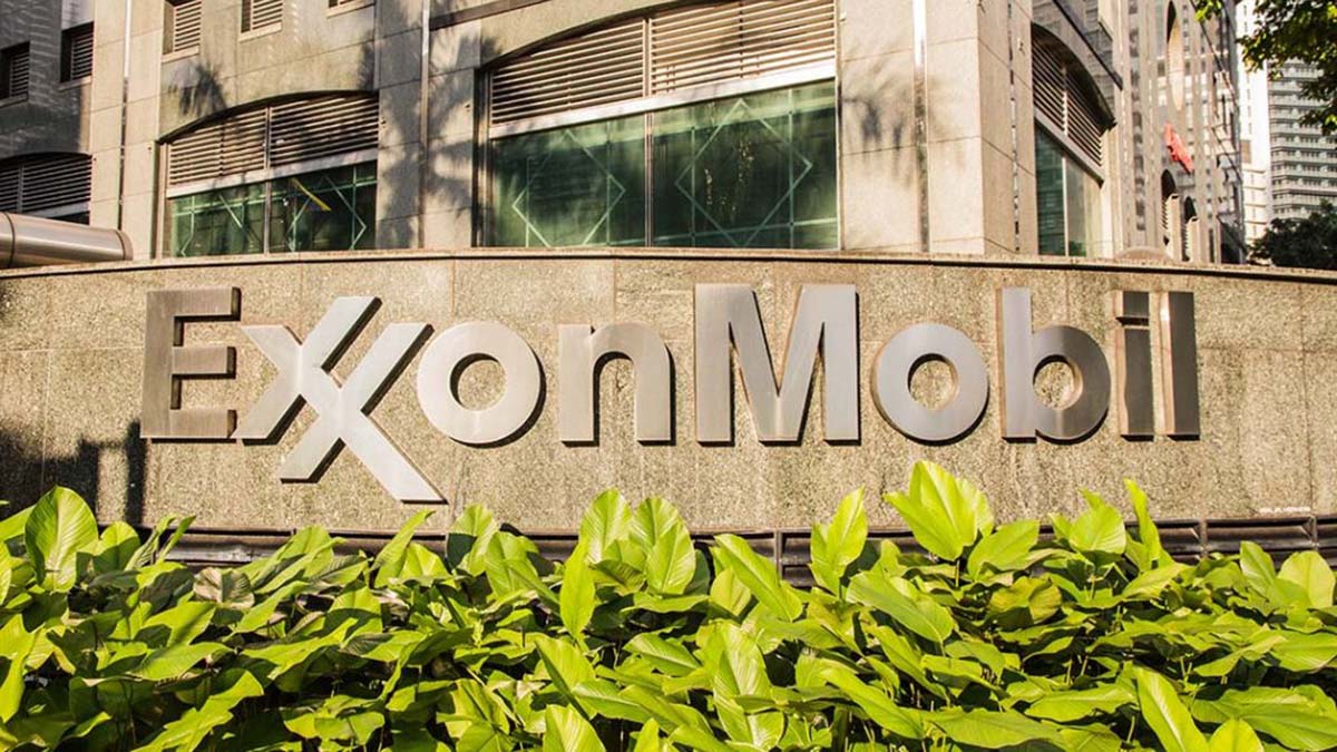 ExxonMobil начинает сокращения в Европе